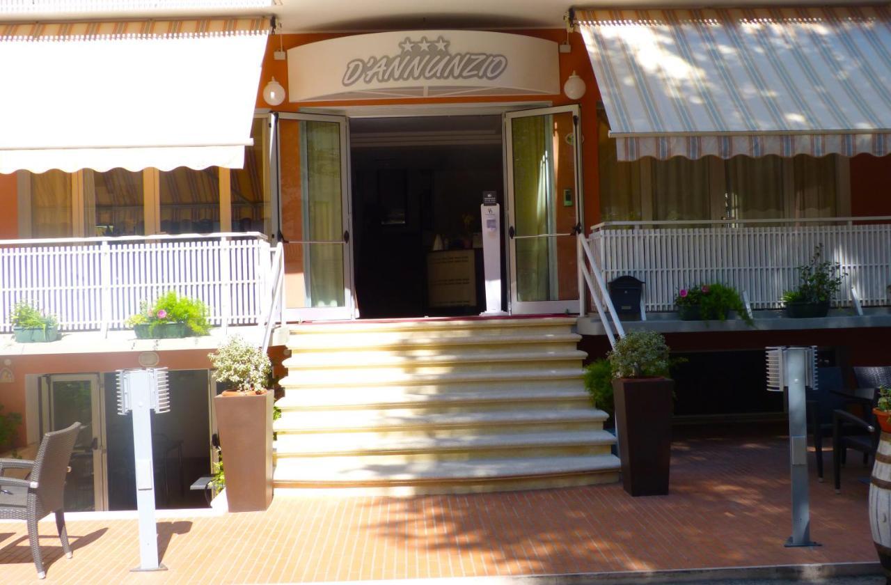 Hotel D'Annunzio Cattolica Extérieur photo