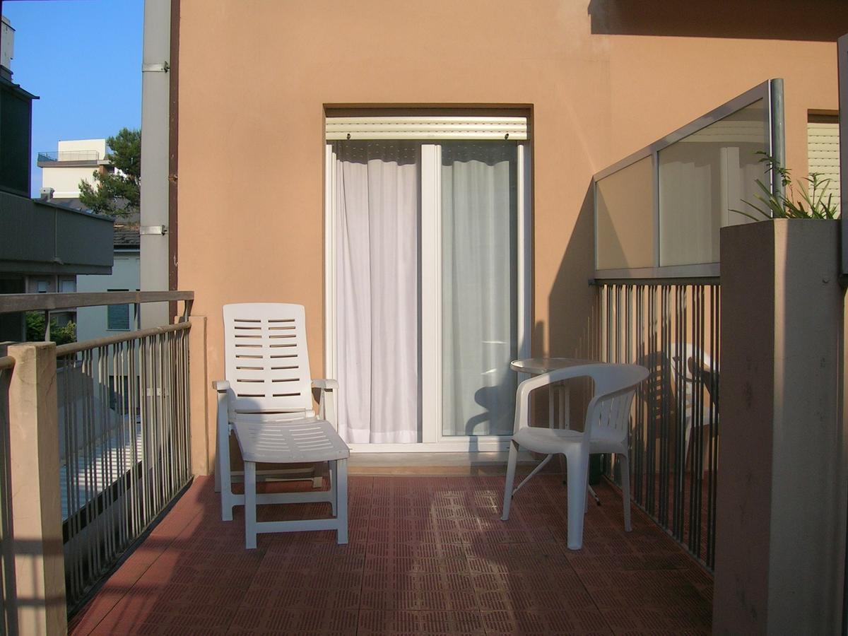 Hotel D'Annunzio Cattolica Extérieur photo