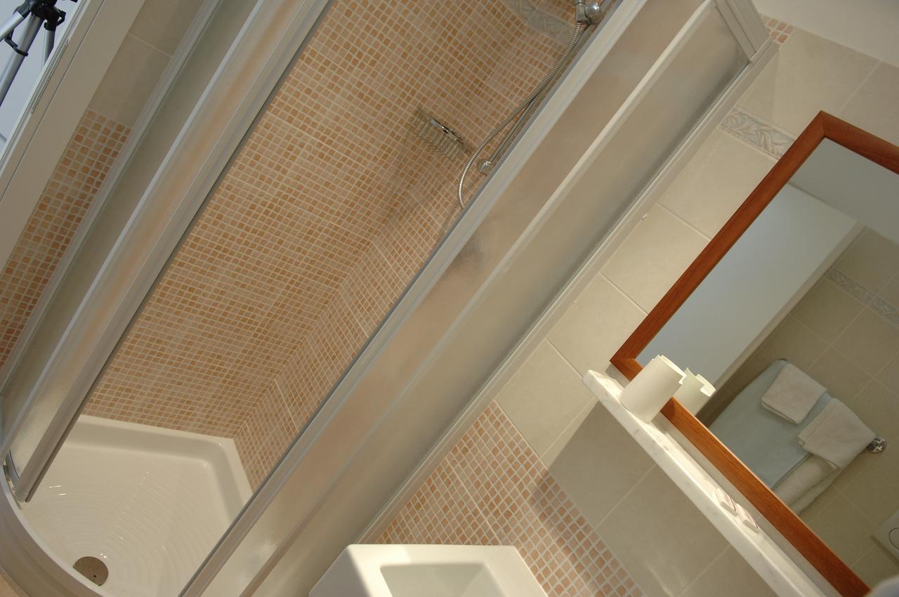 Hotel D'Annunzio Cattolica Extérieur photo