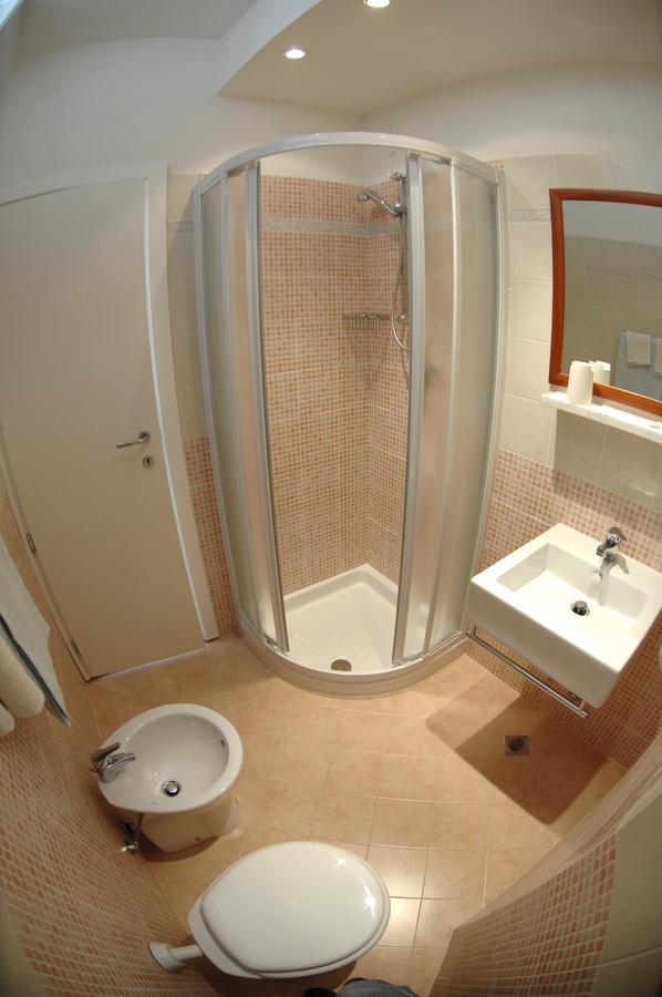 Hotel D'Annunzio Cattolica Extérieur photo