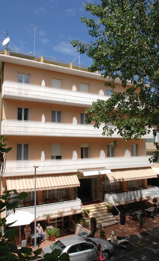 Hotel D'Annunzio Cattolica Extérieur photo